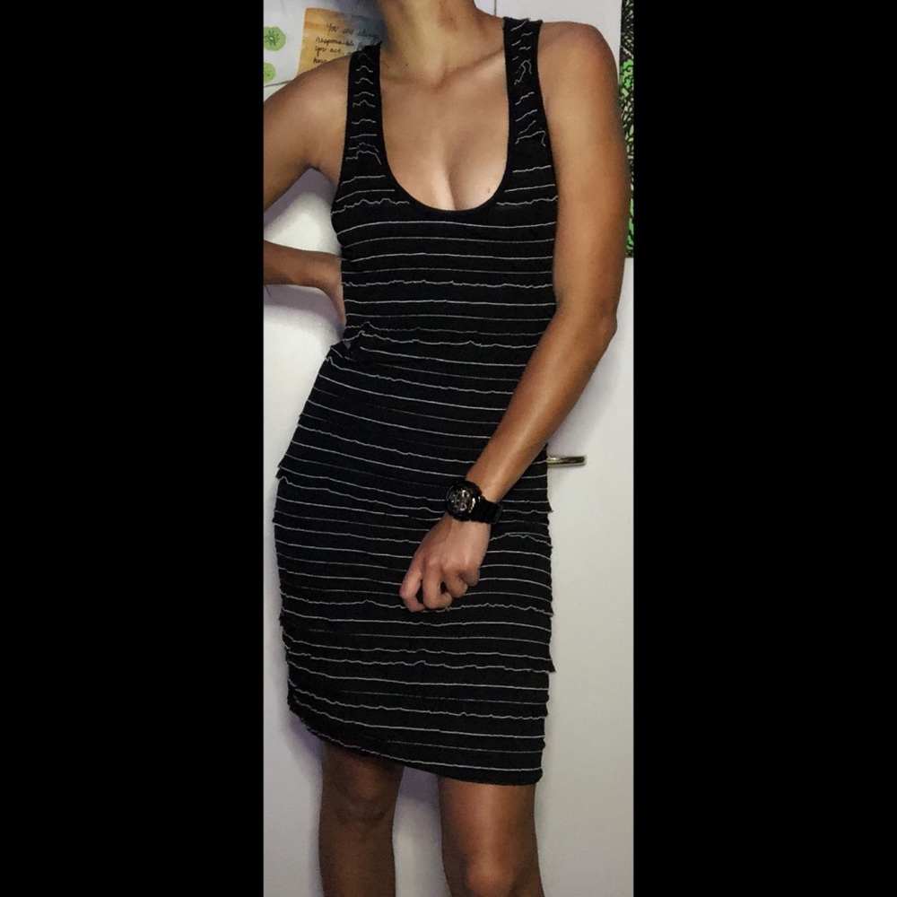 🍭SMALL BOUTIQUE Black&White lined Mini Dress